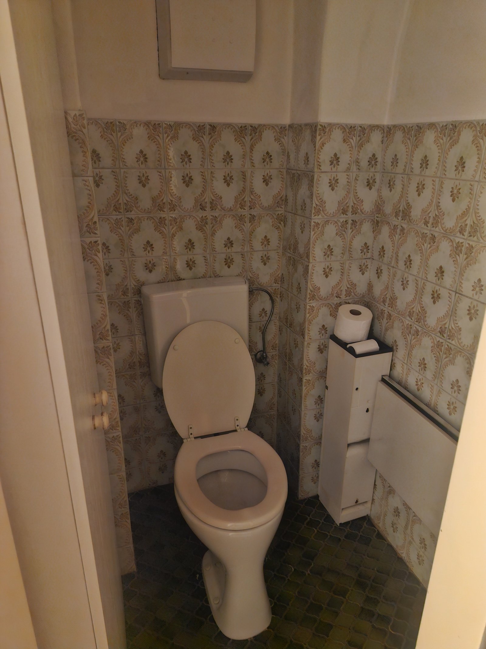 Kleines Geschäftslokal/Büro, Nähe Schwammerlturm
